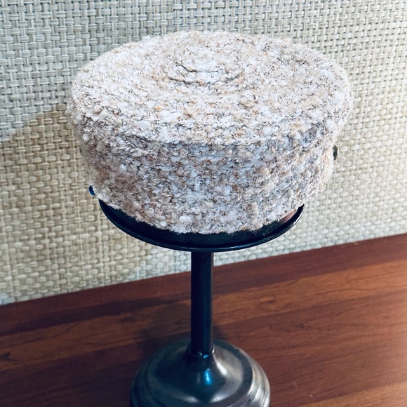 🌟HP🌟VTG Neutral Boucle Cadet Cap by Nine West OS - Picture 5 of 9